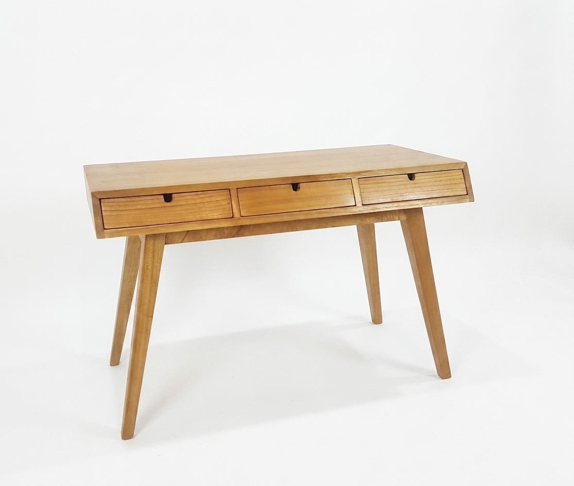 Classic Drawer Desk
